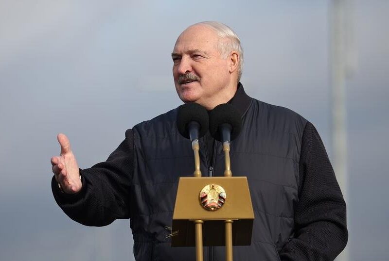 Лукашенко запросив українців на роботу у Білорусь