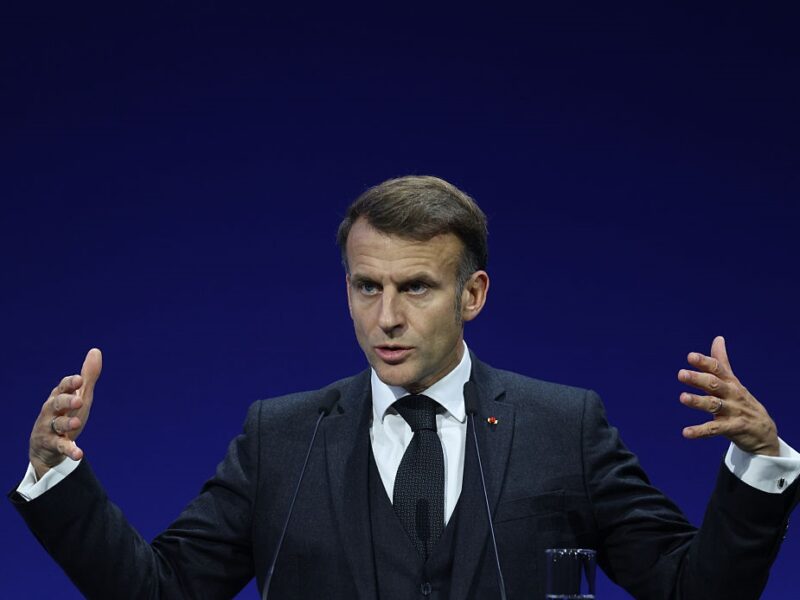 Макрон заявив про “шанс” на шляху до миру