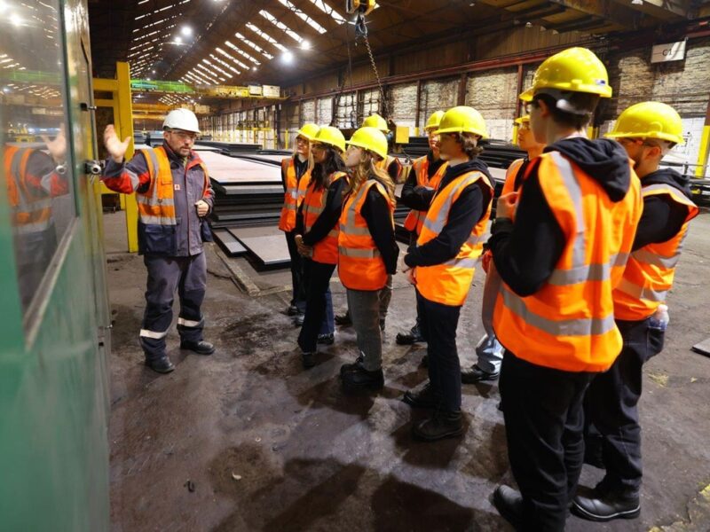 Метінвест запустив програму для повернення молоді в Україну