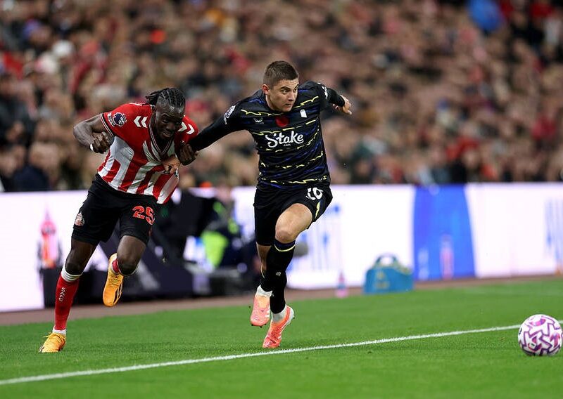 Миколенко отримав посередню оцінку в матчі, де Евертон втратив перемогу