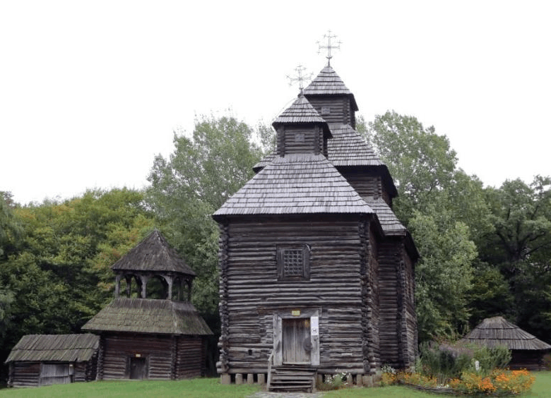 Музей у Пирогові захистили від хаотичної забудови