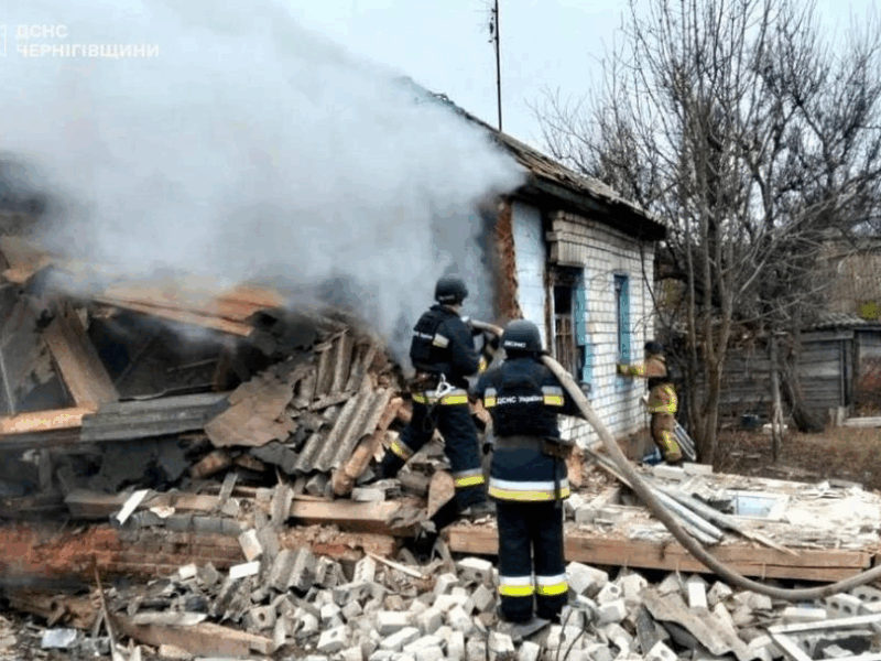 На Чернігівщині через атаку БПЛА загорівся магазин, загинула продавчиня