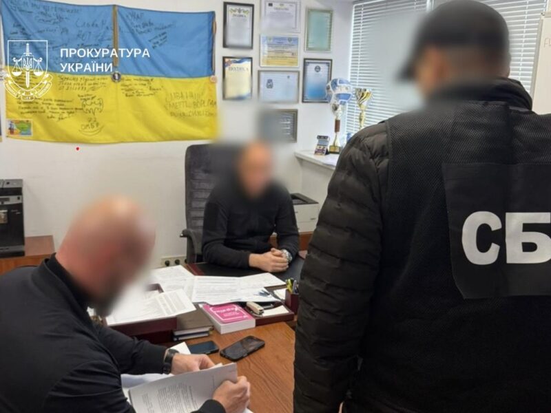 На Київській митниці викрили схему при розмитненні авто зі США