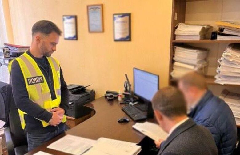 Переплатили за генератори майже 5 млн: посадовець КМДА отримав підозру