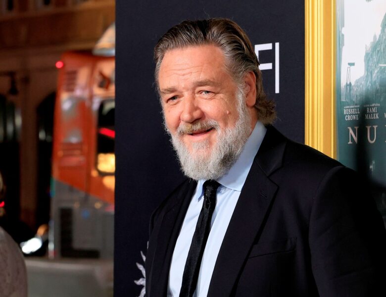 Рассел Кроу приголомшив фанів новою фігурою