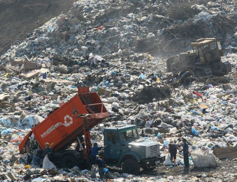 Росія перетворюється на сміттєзвалище – зовнішня розвідка