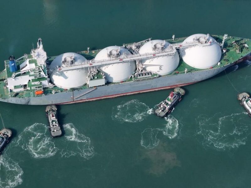 Росія продає скраплений газ Китаю зі знижкою 30-40% – ЗМІ