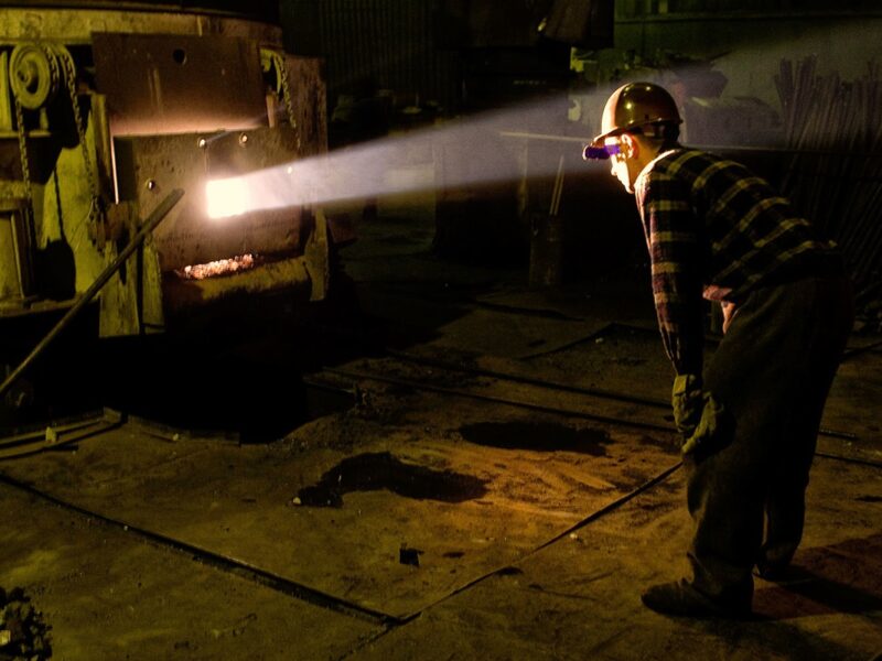 Росія вичерпала внутрішні ресурси для підтримки економіки – розвідка