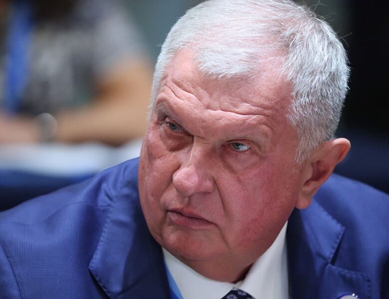 Роснєфть урізала виплати акціонерам піля санкцій США