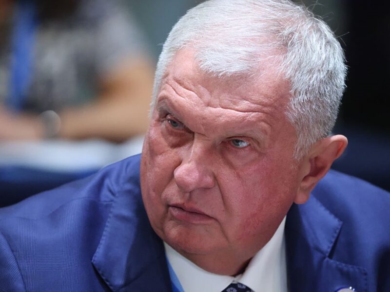 Роснєфть урізала виплати акціонерам піля санкцій США