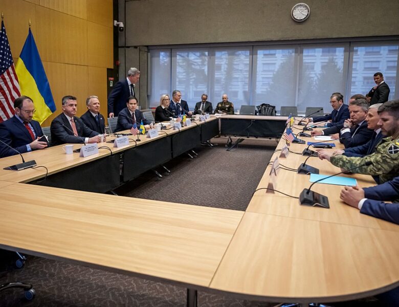 Розпочались переговори представників України та США – ЗМІ