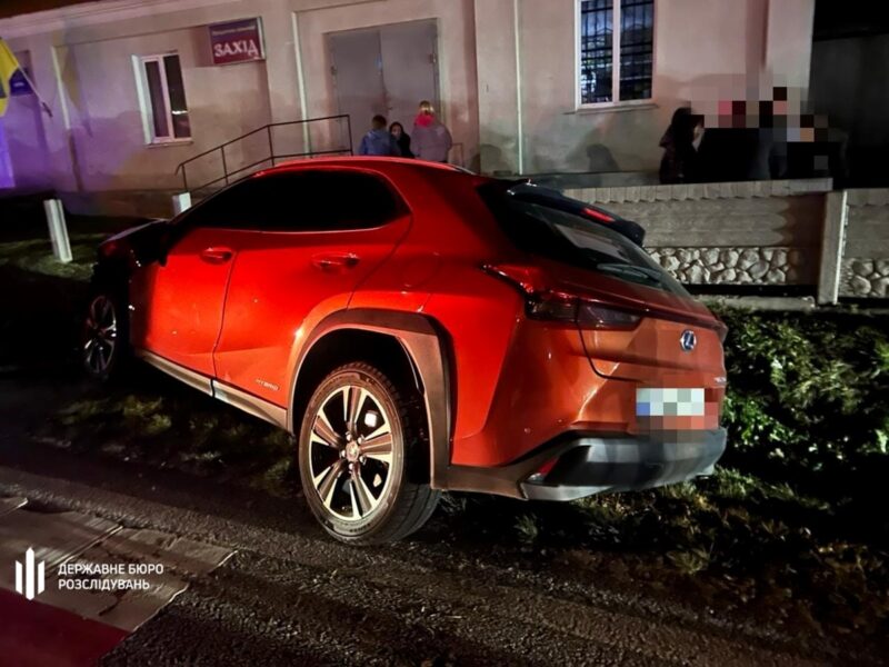 Смертельна ДТП на Івано-Франківщині: суддя на Lexus збила двох людей