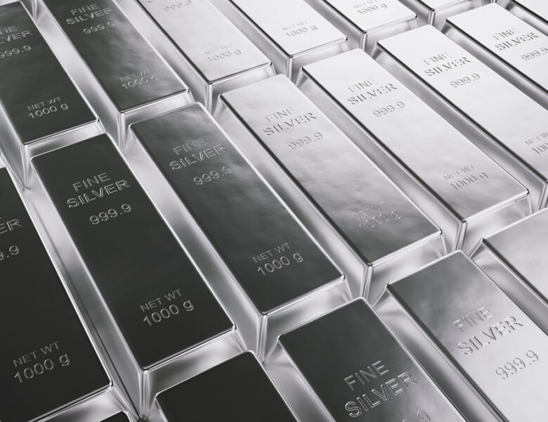 Срібло оновило рекорд після жовтневого піку