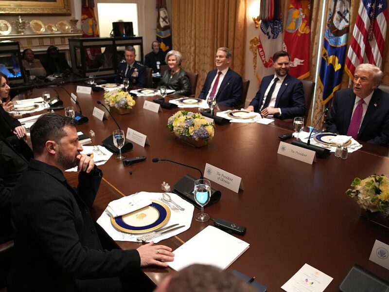 США погрожують припинити постачання зброї Україні – ЗМІ