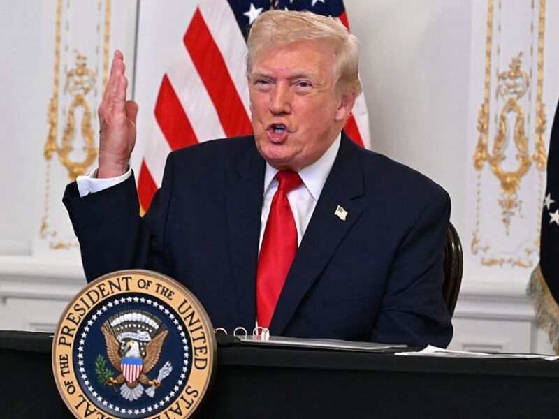 Трамп планує “назавжди” зупинити міграцію з усіх країн третього світу