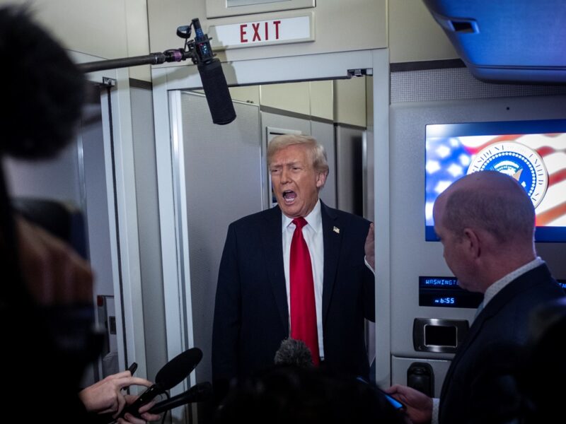 Трамп: РФ може захопити Донбас за пару місяців