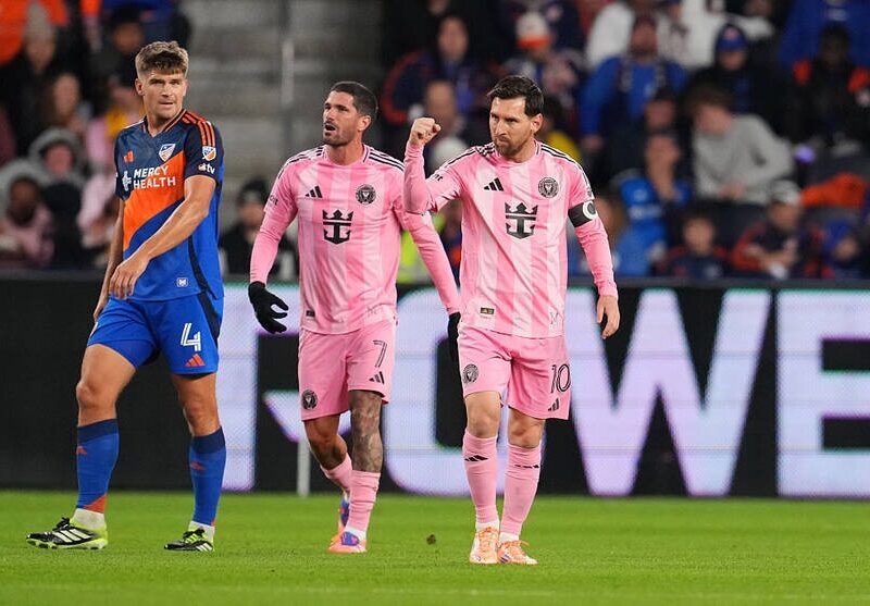 Три асисти та гол Мессі принесли Інтеру перемогу