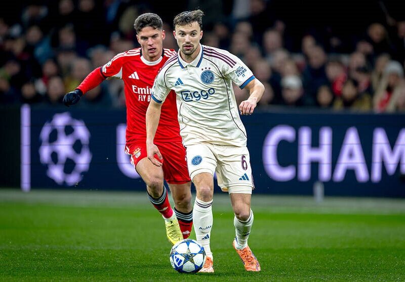 Трубін і Судаков зробили внесок у перемогу Бенфіки над Аяксом