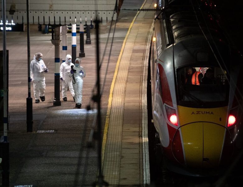 У Британії сталася різанина у поїзді: 10 поранених