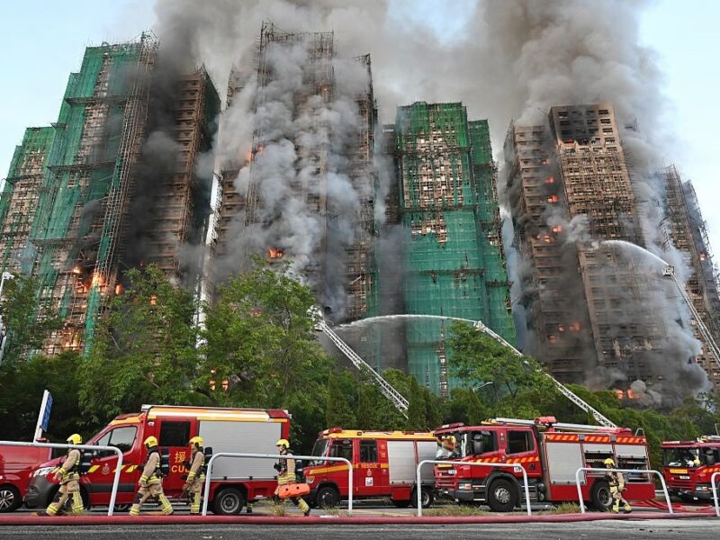 У Гонконзі кількість загиблих у пожежі зросла до 83