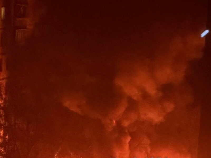 У Харкові Шахед влучив у багатоповерхівку