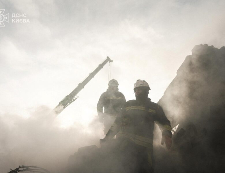 У Києві деблокували тіло сьомої жертви атаки РФ