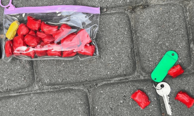 У Львові судитимуть жінку, яка залучала 5-річну доньку до збуту наркотиків