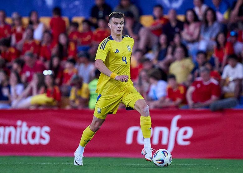 У матчі з Францією відбулася дебютна гра Тараса Михавка за збірну