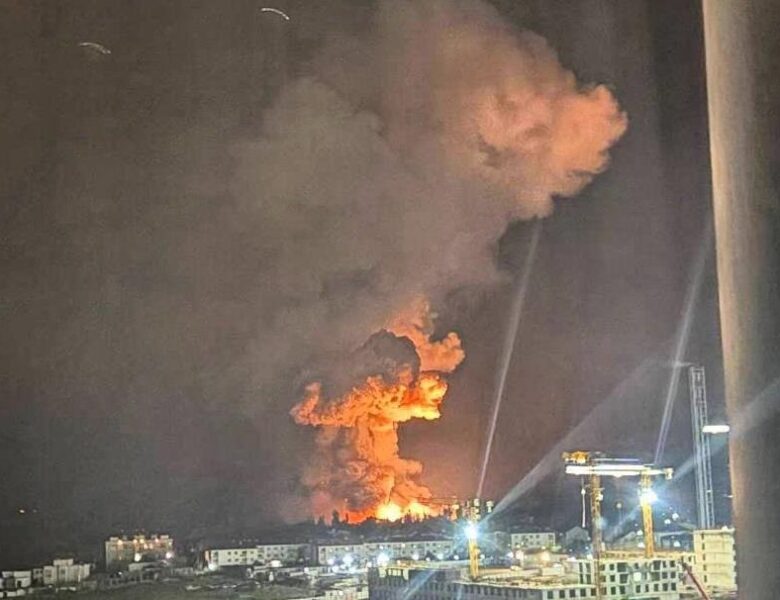 У Новоросійську палає нафтобаза