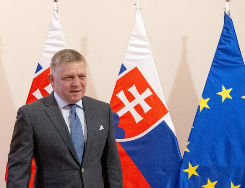 У Словаччині школярі зірвали виступ Фіцо після його нападок на Україну