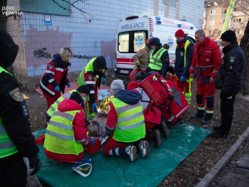 У Тернополі майже 100 поранених через атаку Росії