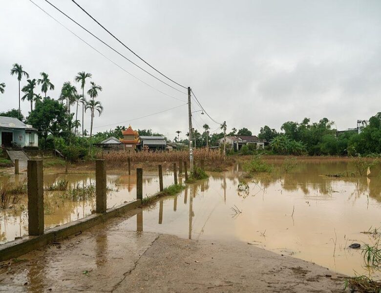 У В’єтнамі через повені загинуло понад 40 людей