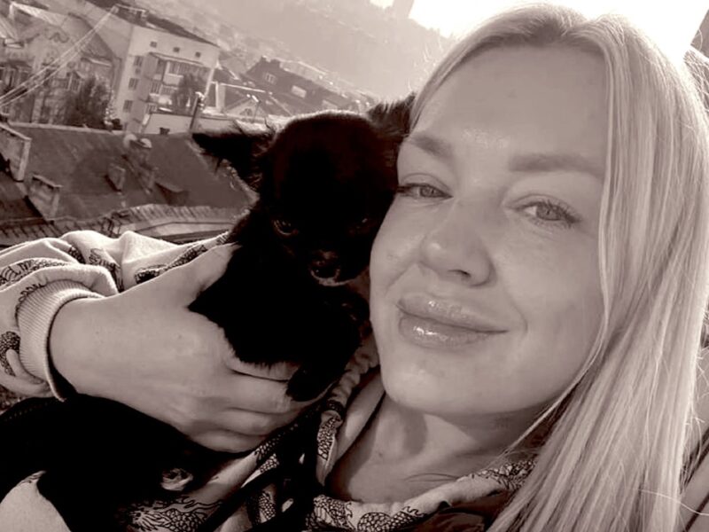 Удар по Слав’янську: волонтерка загинула під час годування тварин