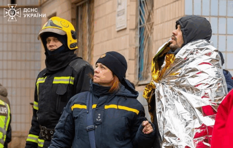 Удар по Тернополю: знайли тіла матері та двох маленьких дітей