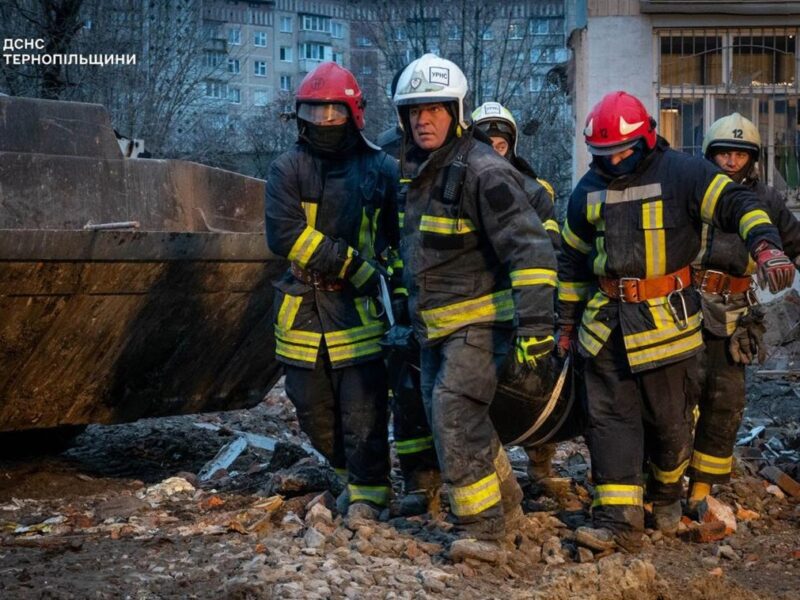 Удар Росії по Тернополю: кількість жертв зросла