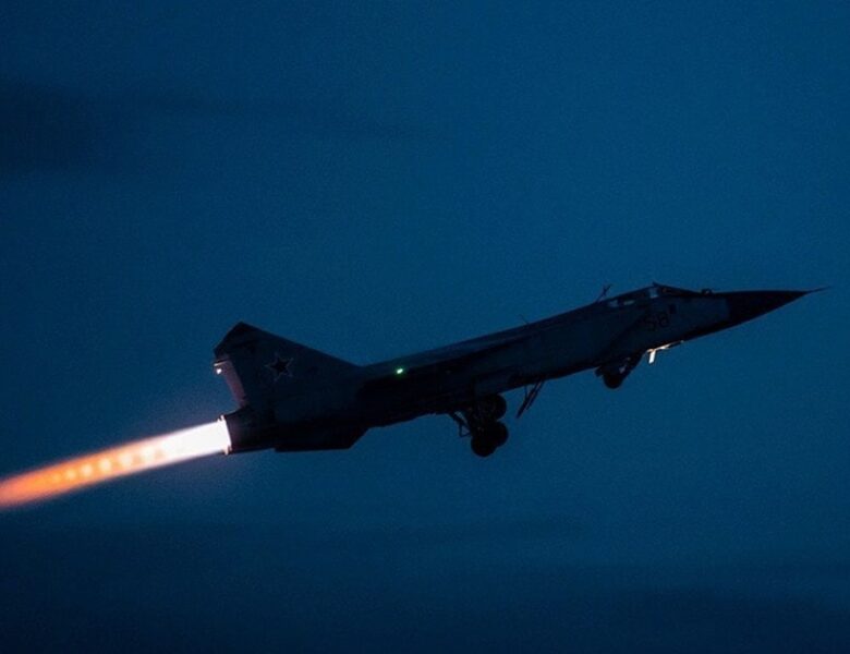Удруге за ніч: зліт МіГ-31К і запуск Кинджалів РФ