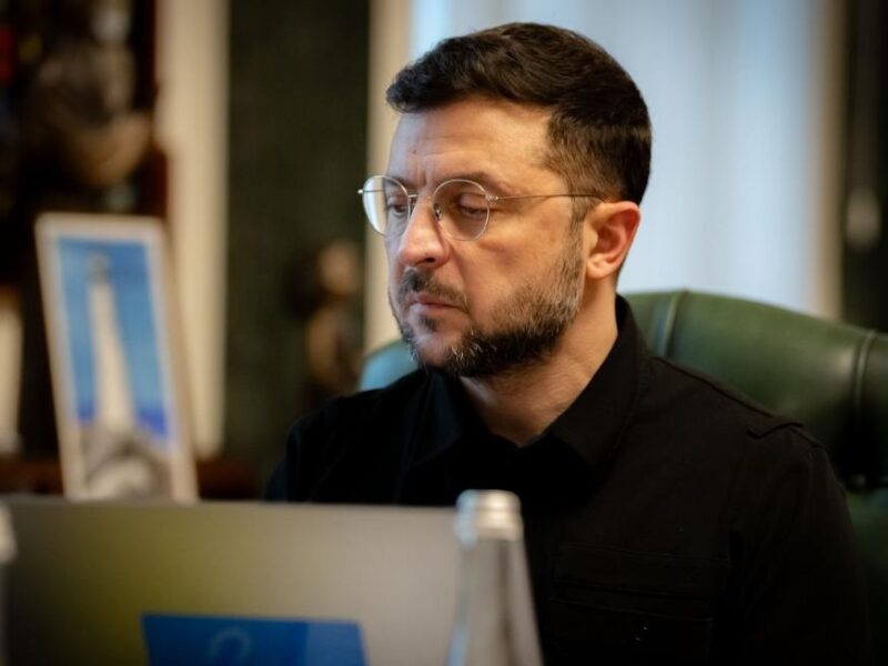 Україна буде не одна на переговорах зі США – Зеленський