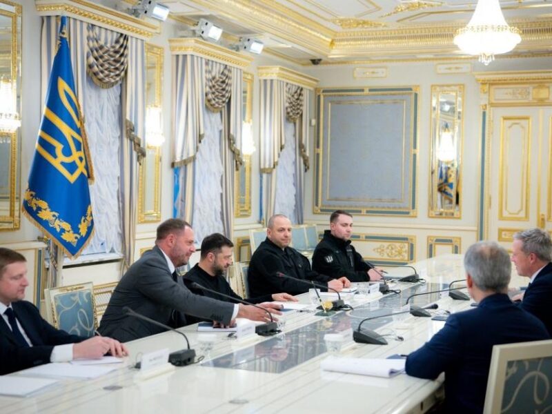 Україна готова працювати над мирним планом США