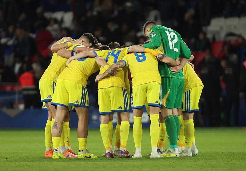 Україна представила склад на гру з Ісландією, втративши одного хавбека