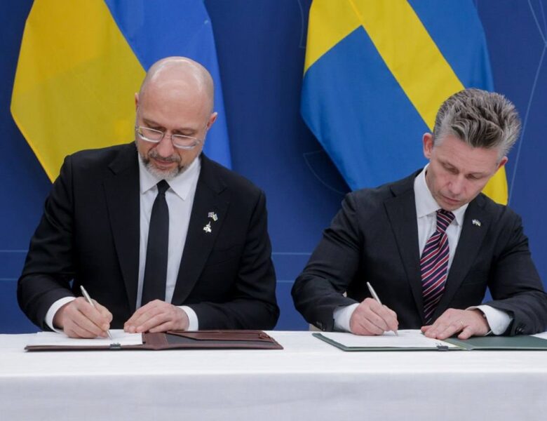 Україна та Швеція підписали оборонну угоду