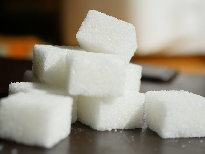Українські заводи виробили 880 тисяч тонн цукру
