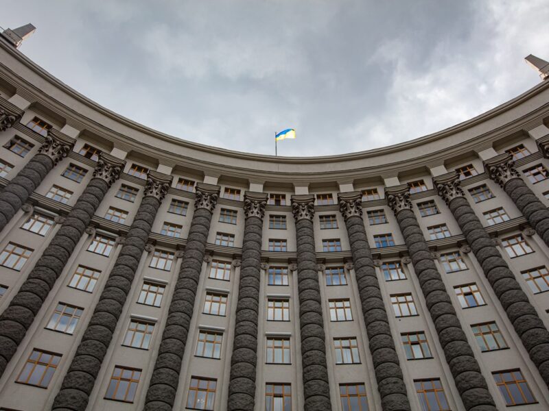 Уряд запускає проєкт з корекції рубців для військових