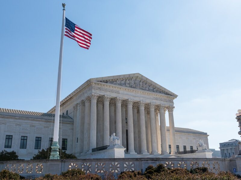 Верховний суд США заборонив третю стать у паспортах