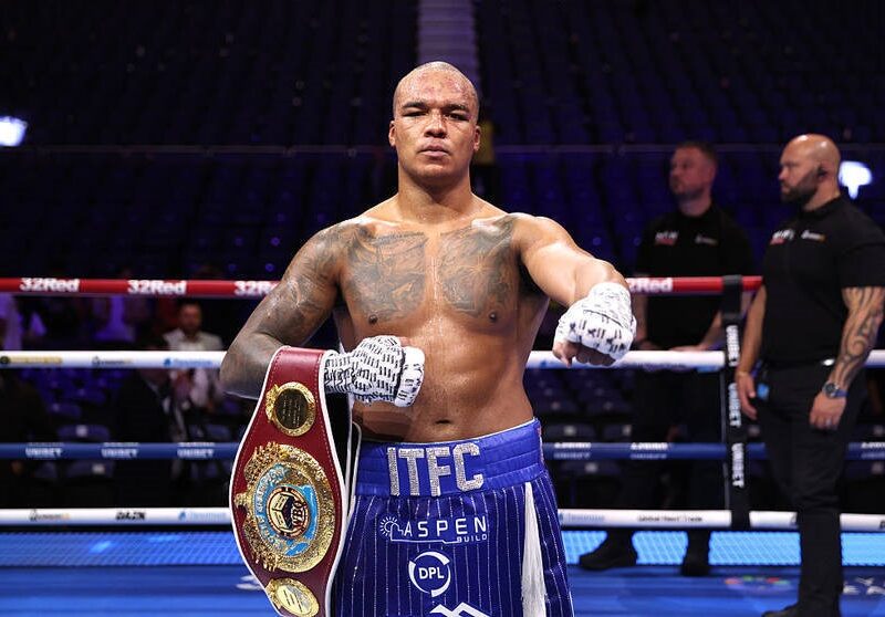 WBO оголосила Вордлі новим чемпіоном у суперважкій вазі