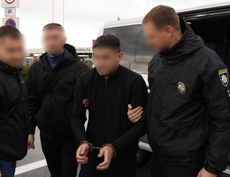 З Вірменії екстрадовано шахрая, який заробив мільйони на військових