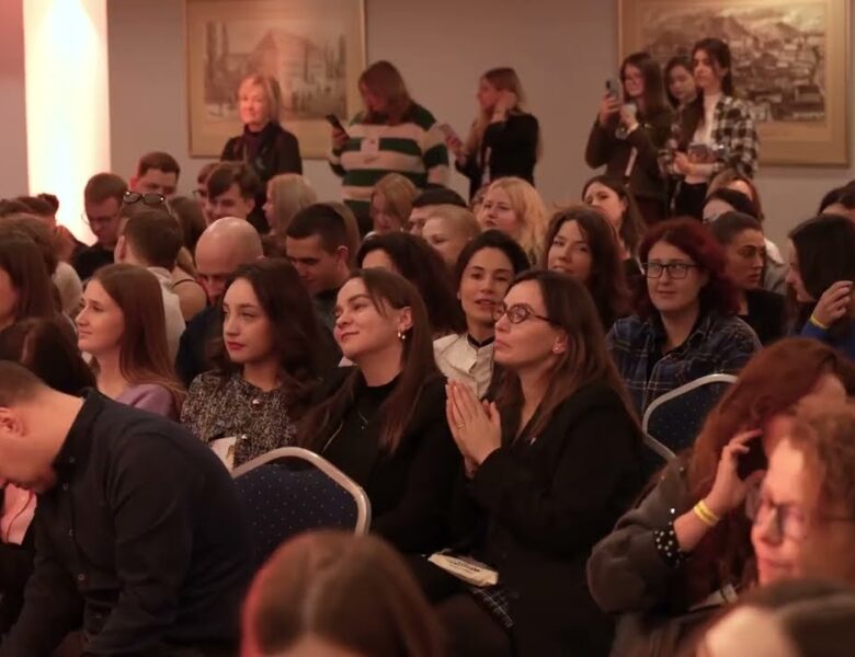 Всеукраїнський форуму молодіжної роботи «Обʼєднані світлом: Вільні та незборимі»