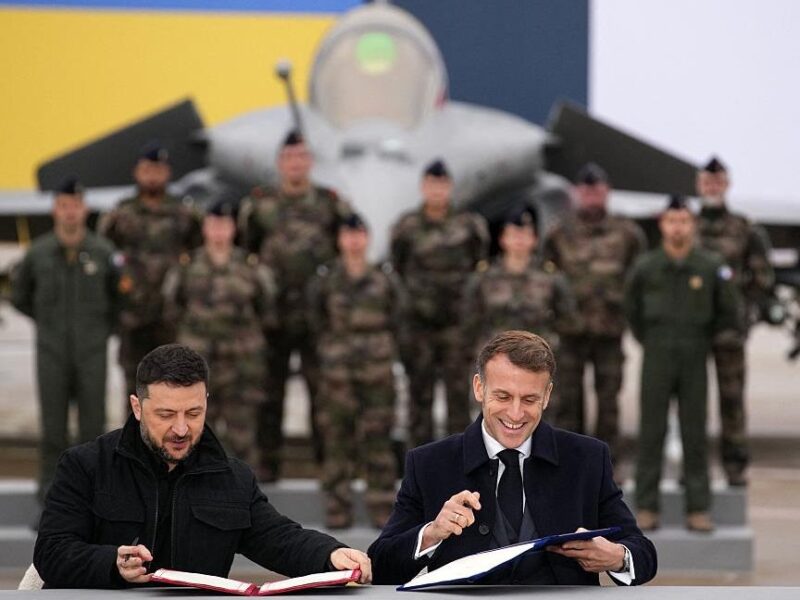 Зеленський і Макрон підписали оборонну декларацію