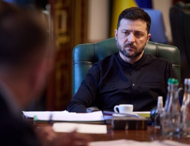 Зеленський обговорив підбір кадрів на вакантні посади міністрів