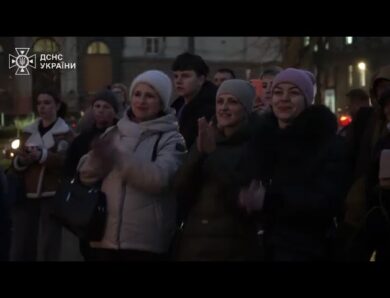 Оркестр рятувальників подарував трішки свята львів’янам