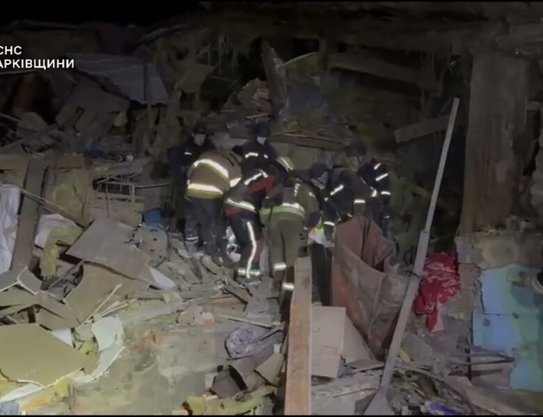 Харківщина: з-під завалів рятувальники деблокували тіла двох людей